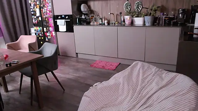 Hurricane_Kat - Topless