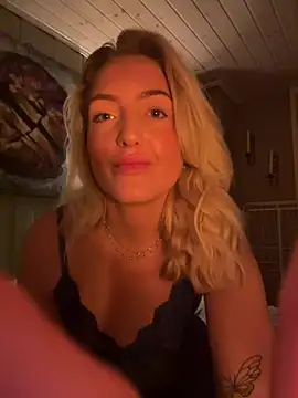 Cutenorax - Flash tits🫡🌶️