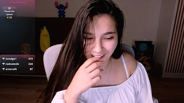 Ari_Grend - Squeeze tits