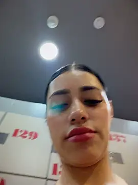 AlannaEvons - Play with your pussy in the gym 🔥😈