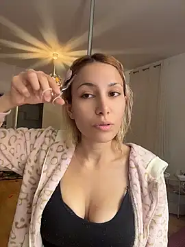 Suyneslii - Ass flash