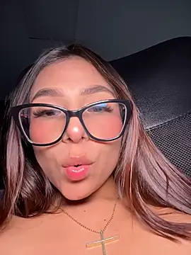 Amira_cute2 - remover panty/ 3 spanks