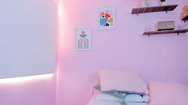 AuroraFlowers_ - Help me get my pussy wet 🌸