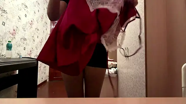 JohannaMickiewicz - Bring my ass closer to your face