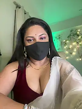Indian_queen007 - show nude ass