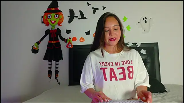 Aixa_Silva - Dance Naked