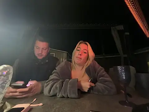 MrandMiss4Life - Twerk with panties down!!