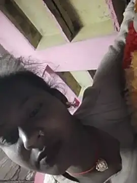 Hot_khusi753