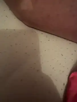 Couplesexe99 - Je reste seins nue