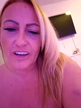 Isabellaa04