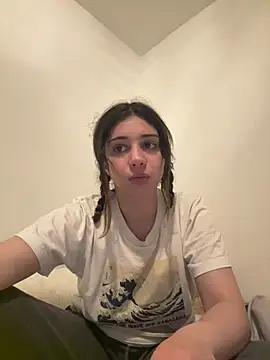 Bellefleurrr - last tipper wins my first fuck dildo vid