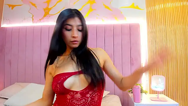 NaiaSanders - milk on the tits