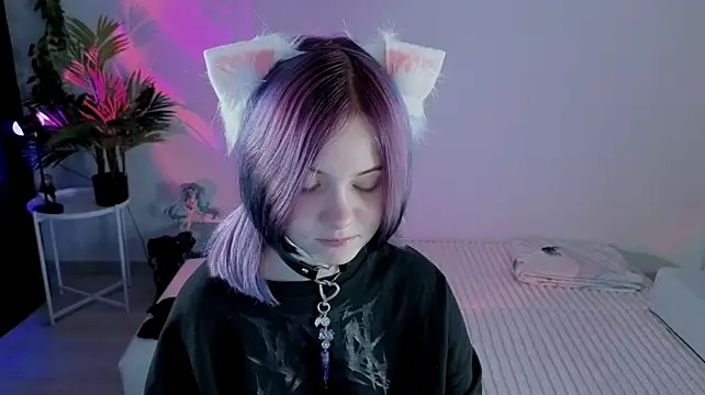 Hikkacat - show my sexy tongue (*^.^*)