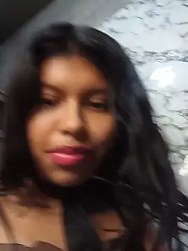 Mali-CeMuse - Masturbacion con dildo