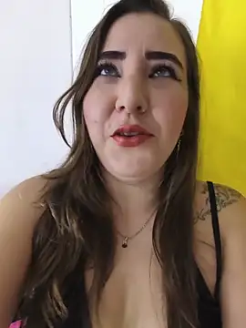 Isabella_lovem - Red ass😈🔥🧨