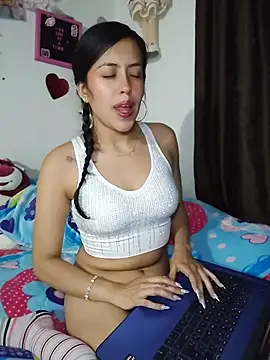 Queen_Ashly - Panty out😏