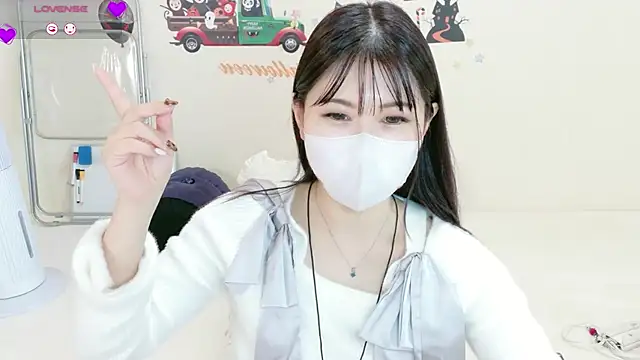 Mila_Velvet_LIVE