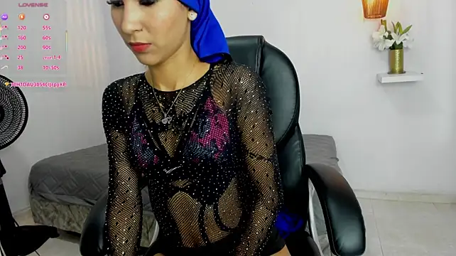 Sophia_ziz - ❤️ zoom ass ❤️