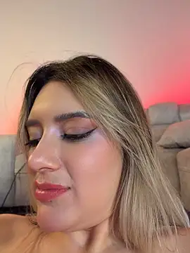 EliseColeman - Fuck me doggy-style.