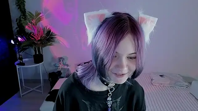 Hikkacat - show my sexy tongue (*^.^*)
