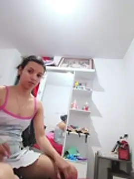 Princess_daffy - Naked in all daffy's house