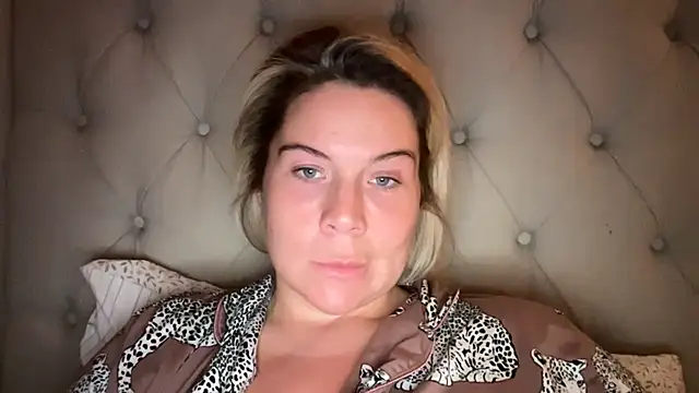 Erincheshire - LT GETS WHATSAP + 15 MINS CONTENT