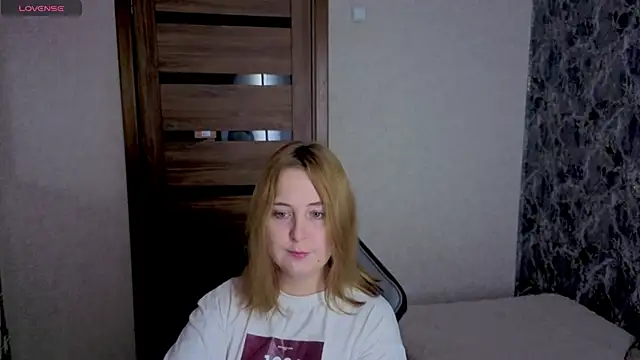 Kristy-Max - show tits
