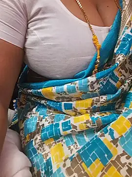 Tamil_Ammani - Boobs show😜😜😝🥰🔥🔥🔥