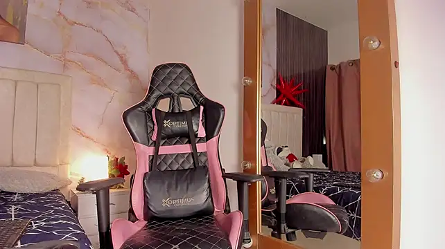 EvelynXSinclair - DILDO PUSSY+ SQUIRT