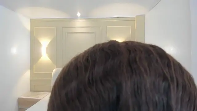 LESLYSIMPSON - ICE IN PUSSY