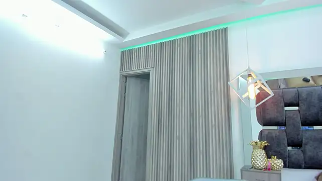 -Cleo_ - Play with my sexy ASS 🔥😈