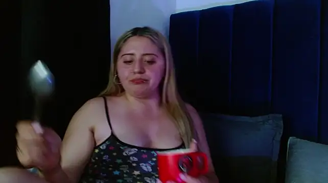 Julieta_wish - Ride dildo all naked
