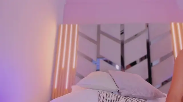 EmilyCruz- - Spread pussy🎀🍒