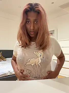 DonnaShy - Change to wet t-shirt🫦