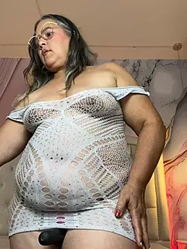 Lucy_Milf_474 - CONTROL DOMI X 10 MIN