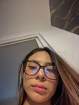 Amira_cute2 - ride dildo/ naked/ inbalcony