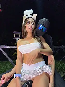 Princess_liz69 - Naked + suck Dick boy +photi