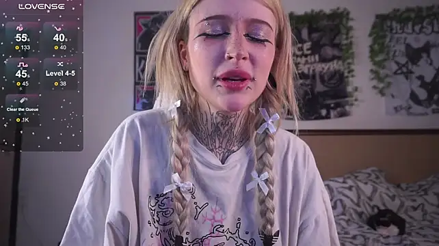 Fraulein_mooon - tease pussy
