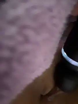 Ariferrero - completely naked in the store for 4 minu