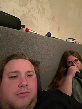 CurvyPaar2 - Show Asshole & 2 Videos
