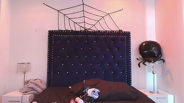Juliieta_gray - plug anal 🍑