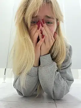 PollyLolly - show wet panties + tease pubis UBER