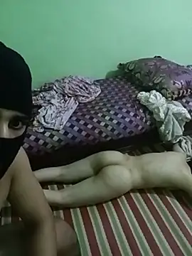 Amira_vs_amir - تعري وضرب المؤخرا