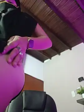 Aryalla__ - 2 fingers in the pussy