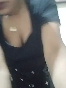 Raseeli_bhabhi1 - Boobs sucking