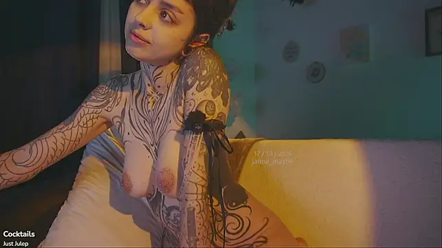 Janne_maybe - Full naked tease