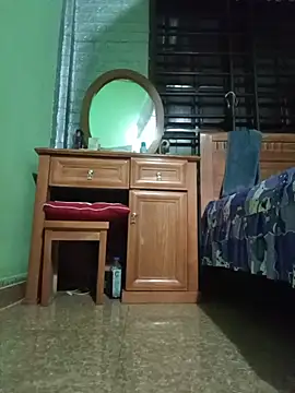 SexyQueen99 - tease me wet