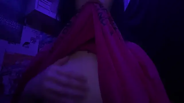 RevivedSop - The finger falls into the panties