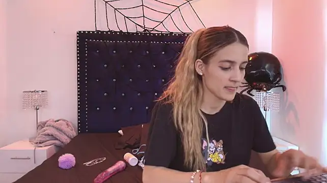 Juliieta_gray