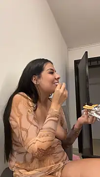 Lunaa_Cooperr - MAKE MY PUSSY WET DADDY!!!